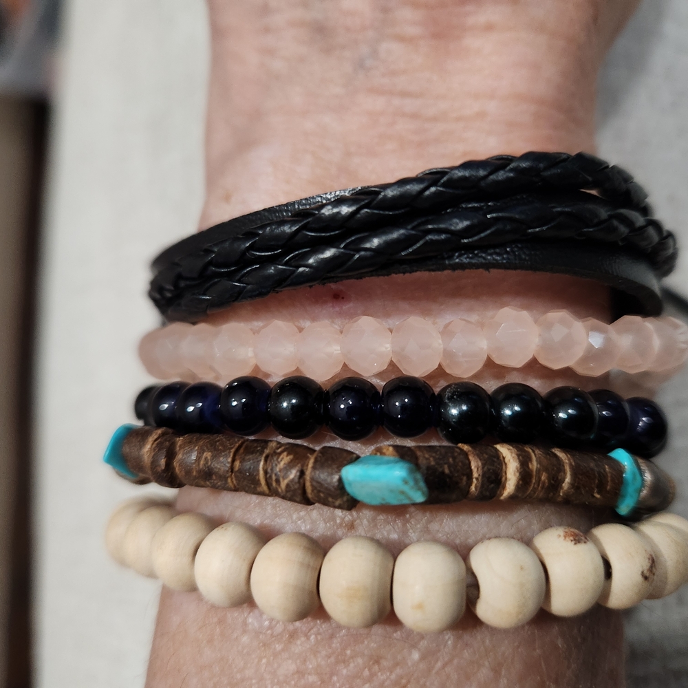Nwot Womens Black and Brown Beaded Bracelet Set